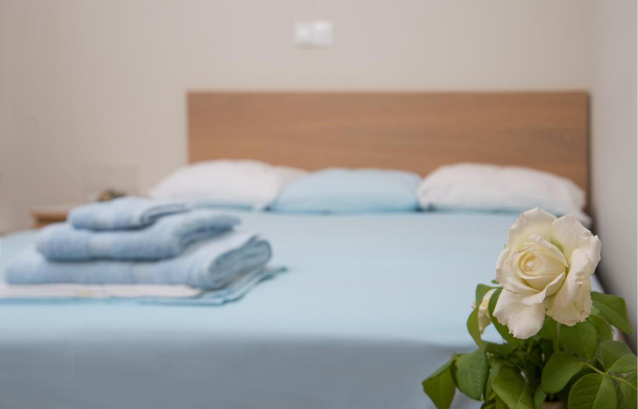 אתונה Cosy Apartment With Terrace Near Metro Station מראה חיצוני תמונה