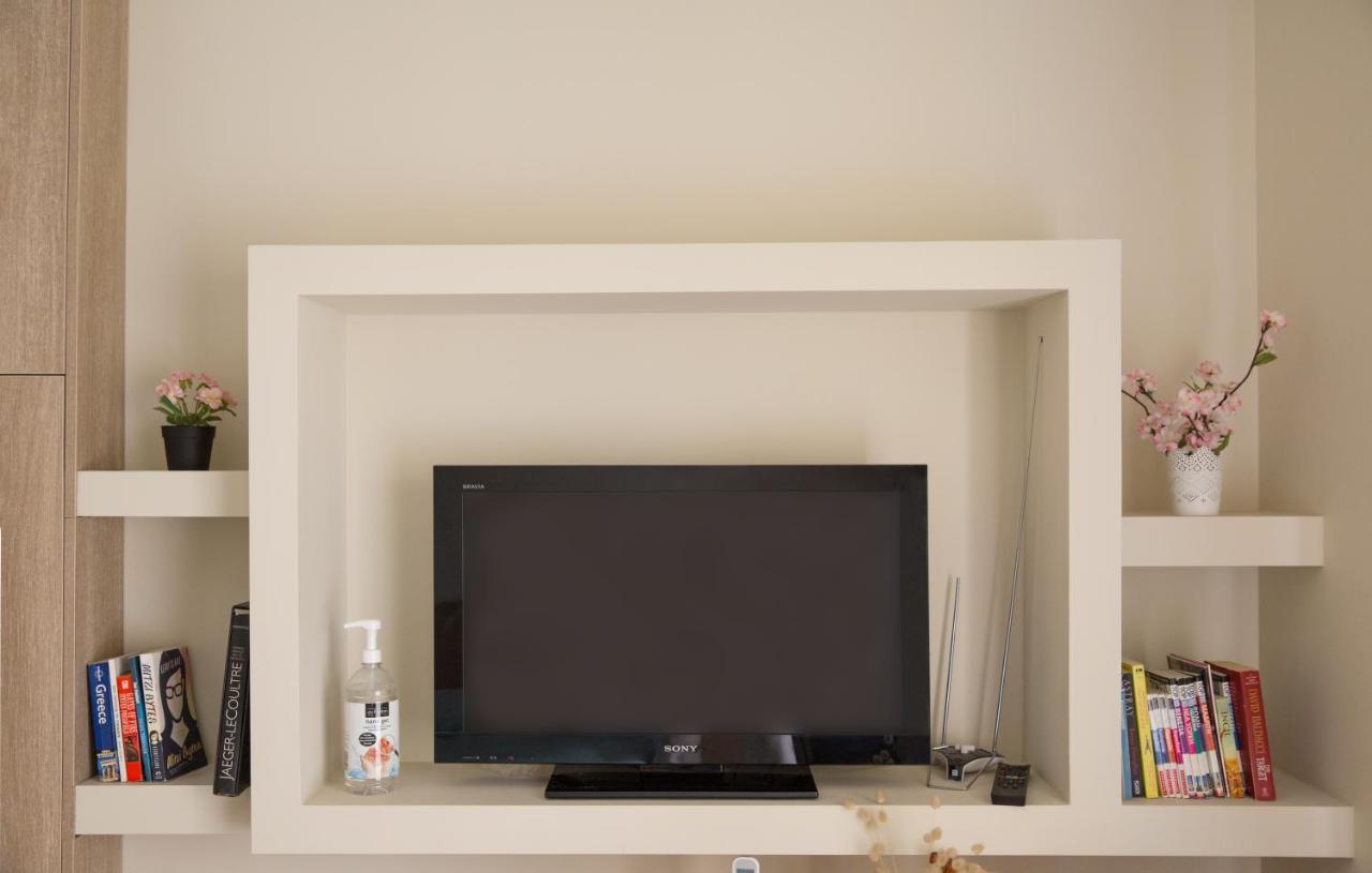 אתונה Cosy Apartment With Terrace Near Metro Station מראה חיצוני תמונה