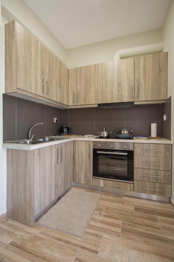 אתונה Cosy Apartment With Terrace Near Metro Station מראה חיצוני תמונה